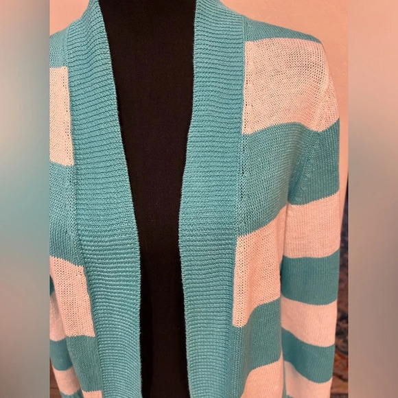 Talbots size Medium Petite linen cardigan sweater - Picture 3 of 8